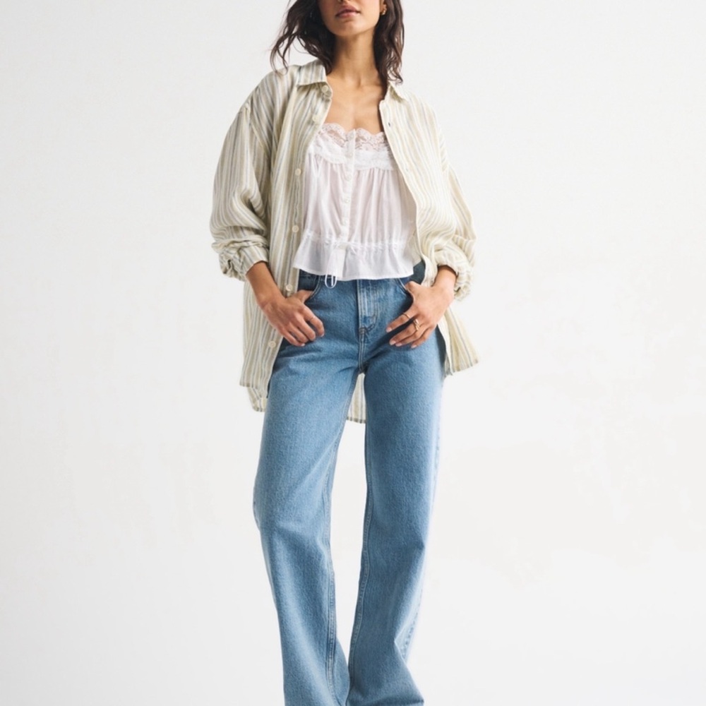 Abercrombie High Rise Relaxed 90s Jean - Curve Love
